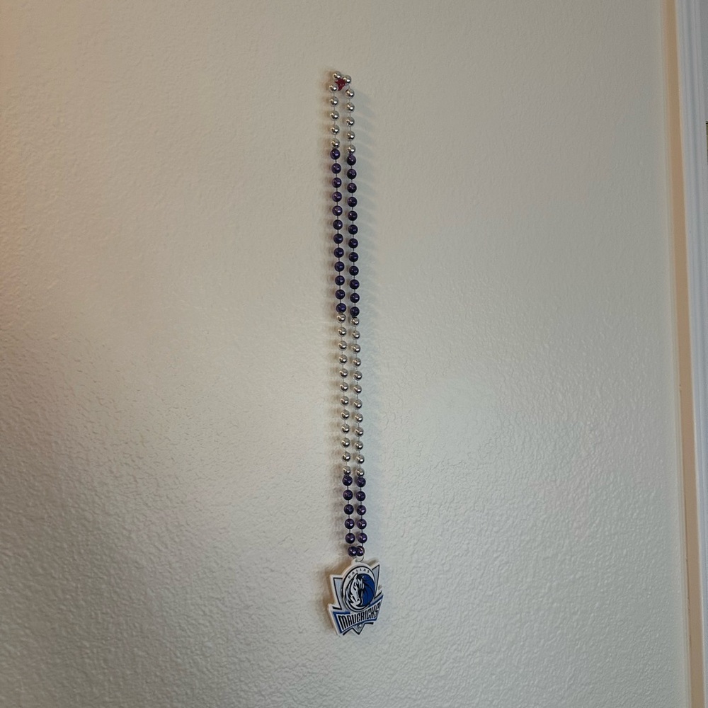 Dallas Mavericks Beaded Necklace with Logo Pendant